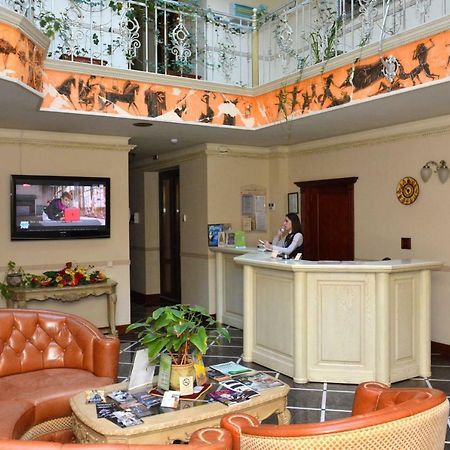 Atrium Hotel Iwano-Frankiwsk Exterior foto