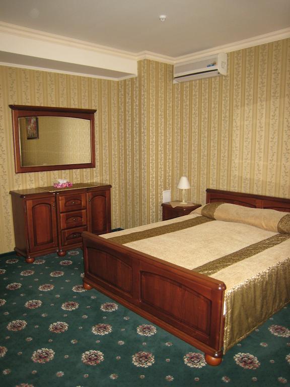 Atrium Hotel Iwano-Frankiwsk Zimmer foto